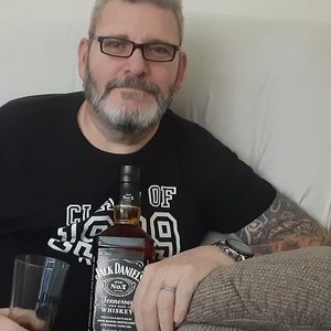 Meet your Posher, Anibal